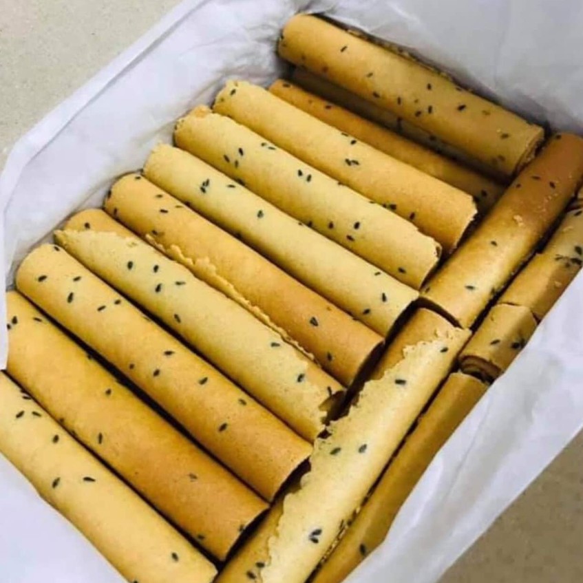 Bánh Kẹp Cuộn Đường Mè