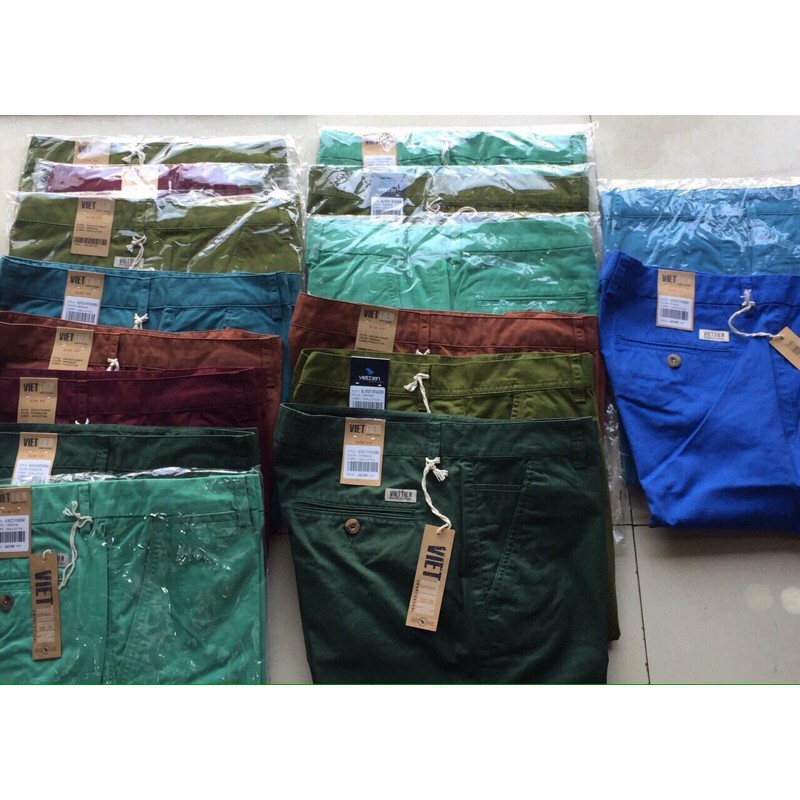 Việt trên short kaki comboo 4 quần  giá mác 1780k sale 900k
