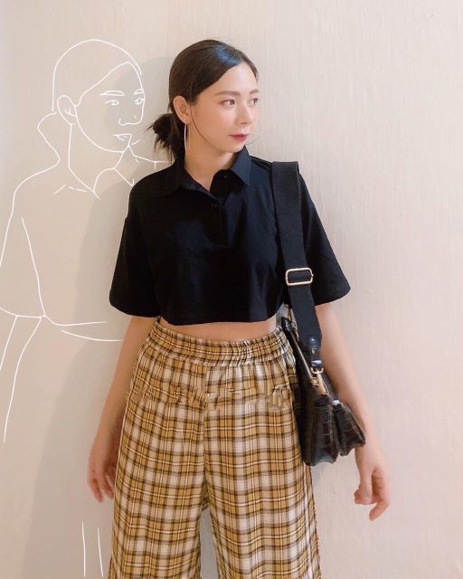 Áo thun cổ bẻ croptop form rộng