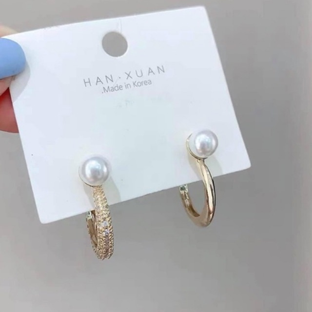 bông tai khoen tròn đính hạt châu cá tính