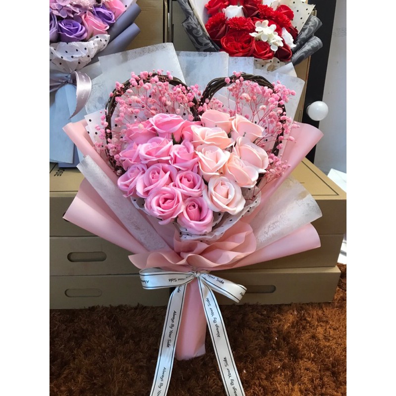 [Mẫu thiết kế - Freeship] Bó hoa sáp mix tim Salic, babi khô siêu xinh. Nội thành HN đặt NowShip nhận hàng ngay sau 1-2h