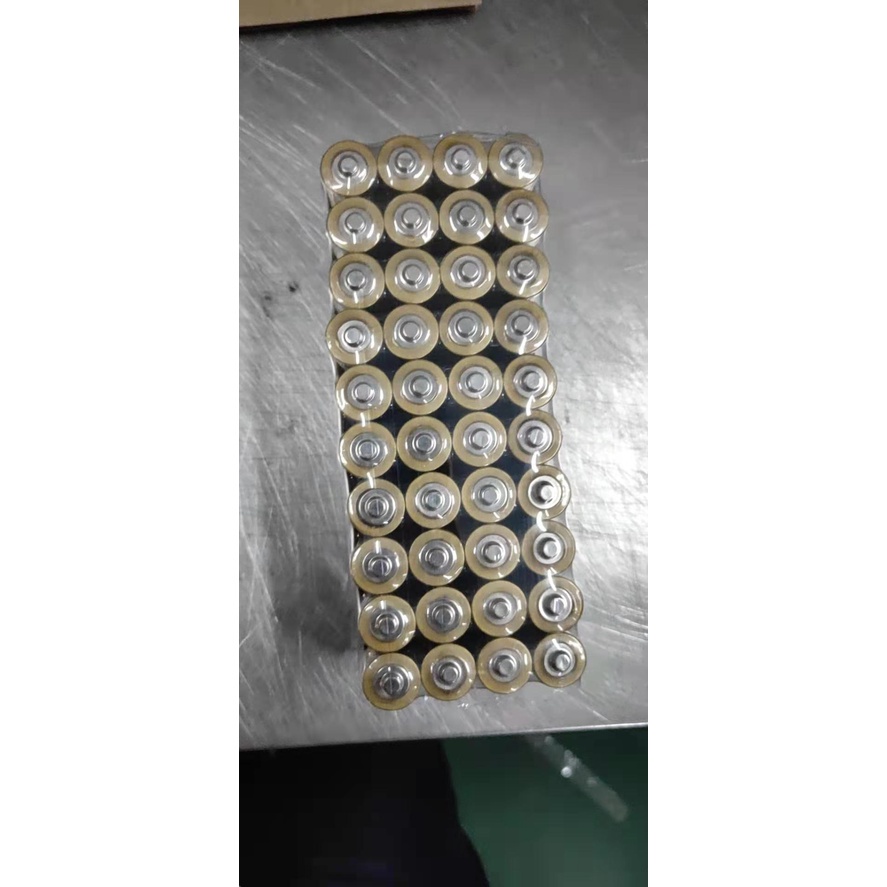 Vỉ 4 viên pin tiểu AA 1,5V (VSAI)