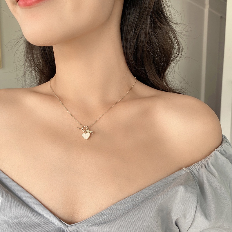 Vòng Cổ Choker Mặt Hình Mũi Tên Và Trái Tim Đính Đá Zircon Màu Vàng Sang Trọng Dành Cho Nữ