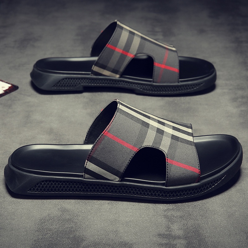 Dép quai ngang màu Burberry,dẫn đầu xu hướng thời trang ⭐️ Đế cao su chống trơn trượt