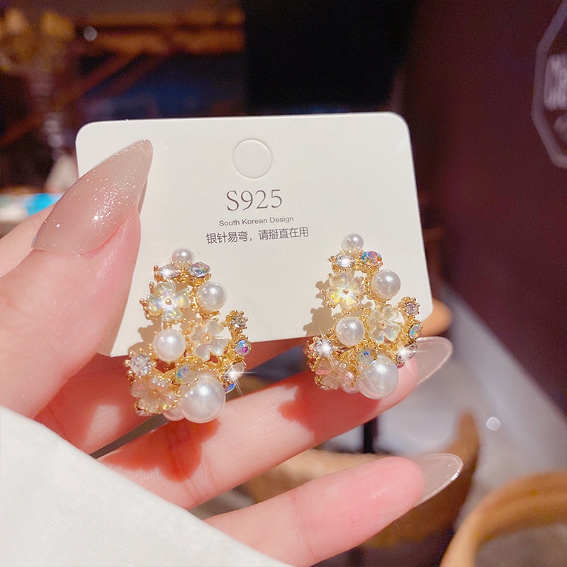 Khuyên Tai Hình Bông Hoa Đính Hạt Ngọc Trai Thời Trang Cho Nữ