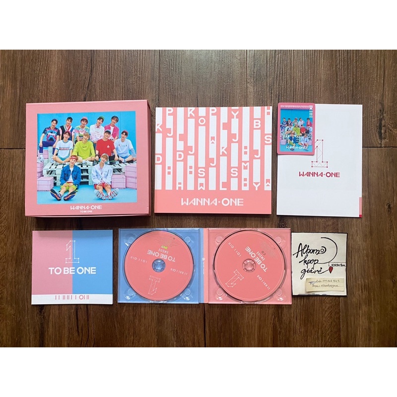 Wanna one album Nhật To Be One đã khui seal, gồm cd DVD photocard photobook như hình.