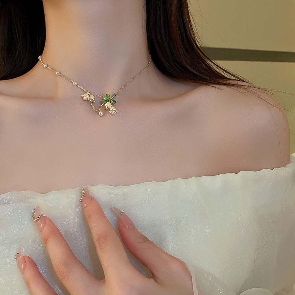 Vòng cổ Dáng Ngắn Gắn Mặt Hình Hoa Lan Đính Ngọc Trai Nhân Tạo Phong Cách Vintage Dành Cho Nữ