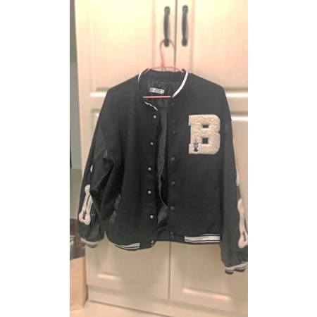 Áo khoác bomber varsity jacket nam nữ thêu chữ B tay da hình cục xương mới