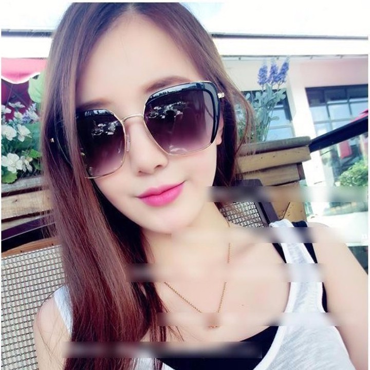 Kính mắt nữ thời trang