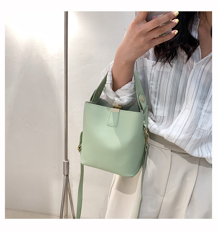 Túi đeo chéo IELGY dây rút thời trang nữ phong cách Hàn Quốc thanh lịch