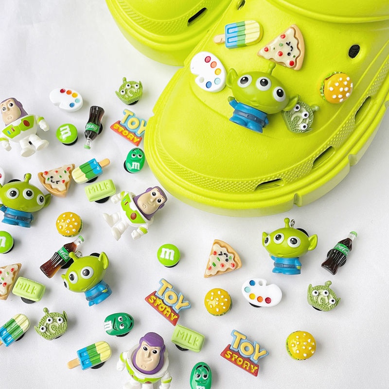 Giày Crocs Cài Khóa Kiểu Hoạt Hình Buzz Lightyear Thời Trang Cho Nữ Phụ kiện giày DIY