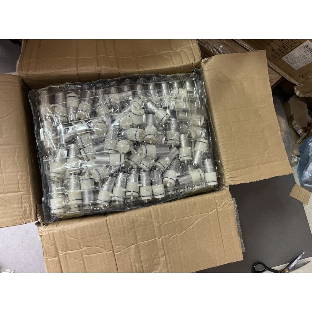 Máy sục khí mini 3-6V 12V thổi khí hút chân không sủi khí oxy bể cá bơm chân không 370