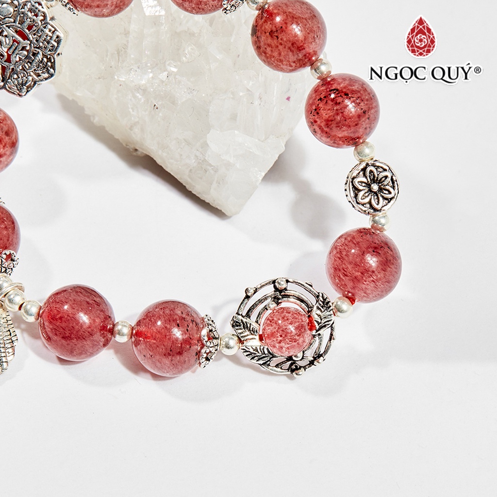 Vòng tay TA dâu charm cát tường - Ngọc Quý