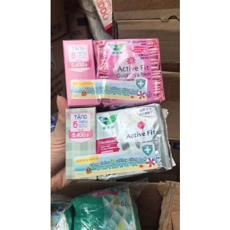 Combo 2 Gói Băng vệ sinh hằng ngày Laurier Active Fit Phân Tử Bạc 2 Tác Động  - Màu xám