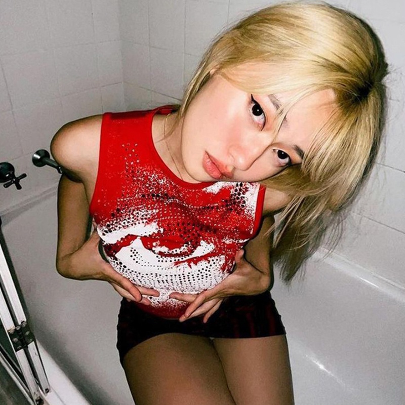 Áo Croptop Không Tay Cổ Tròn In Họa Tiết Đôi Mắt To Màu Gradient Phong Cách Harajuku Gothic Punk Cho Nữ