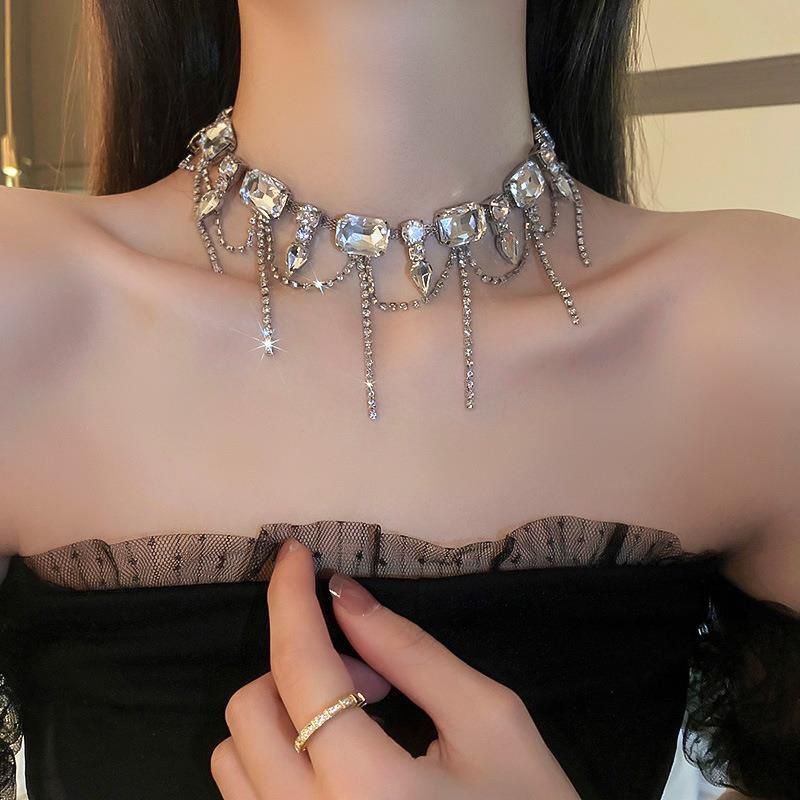 Dây Chuyền Đính Kim Cương Sang Trọng Phong Cách Âu Mỹ