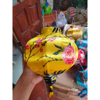 Đèn lồng Hội An 20cm phi hoa