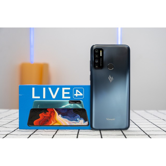 ĐIỆN THOẠI VSMART LIVE 4 4GB/64GB MỚI 100% NGUYÊN SEAL MẦU ĐEN✅