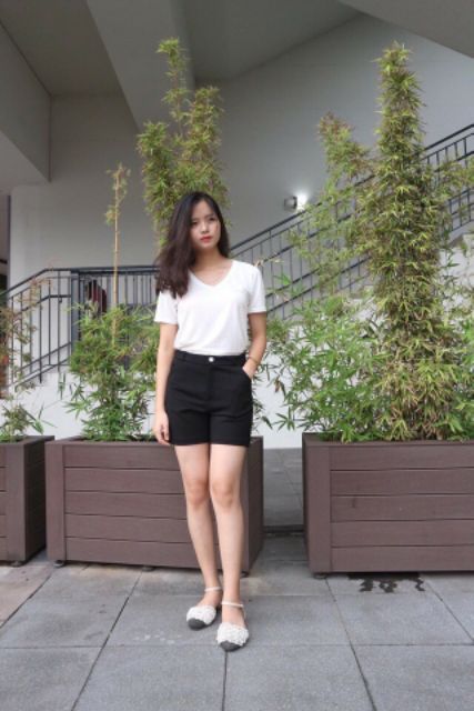 Quần đùi nữ chất liệu umi