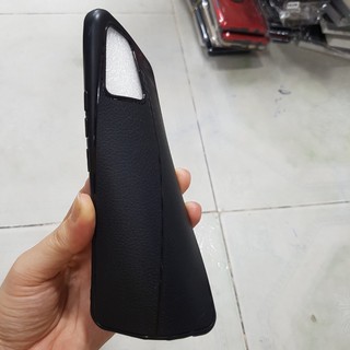 Ốp Vivo V20 dẻo đen vân da