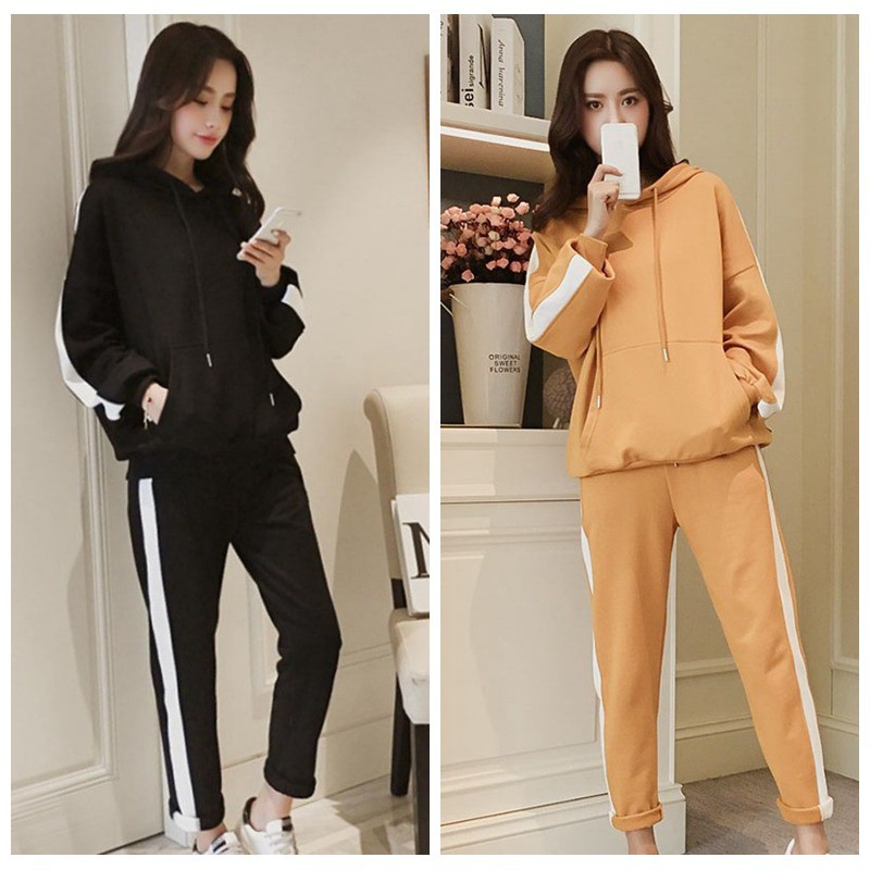 Set áo hoodie tay dài + quần dài họa tiết sọc năng động cho nữ