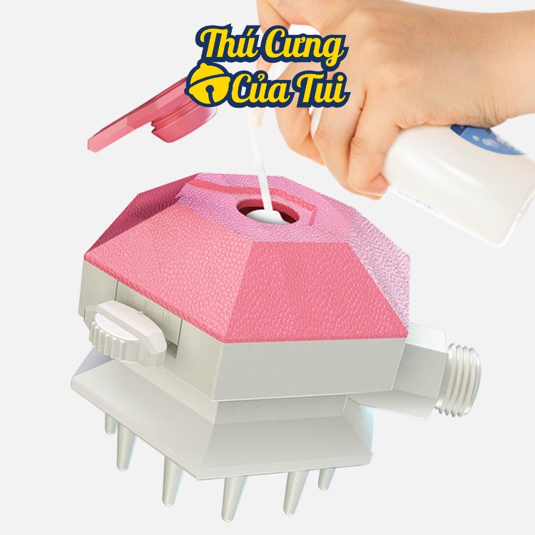 Bàn chải tắm massage cho thú cưng chó mèo gắn vòi nước 2in1 - Thú Cưng Của Tui