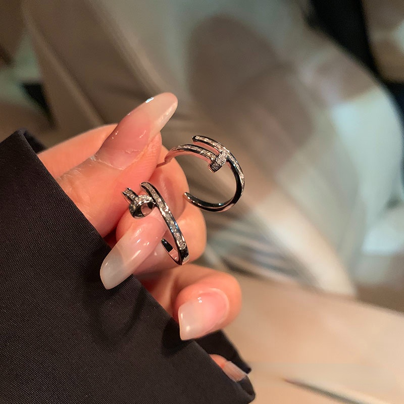 Khuyên Tai Đính Đá Kiểu Dáng Thanh Lịch Dành Cho Nữ