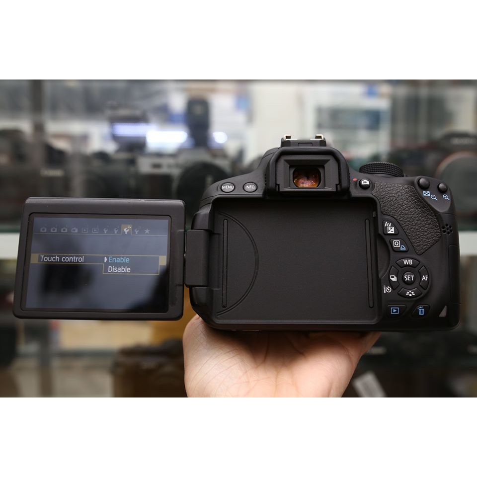 MÁY ẢNH CANON EOS 700D +18-55 IS STM - DÒNG MÁY ẢNH CHO NGƯỜI MỚI CHƠI