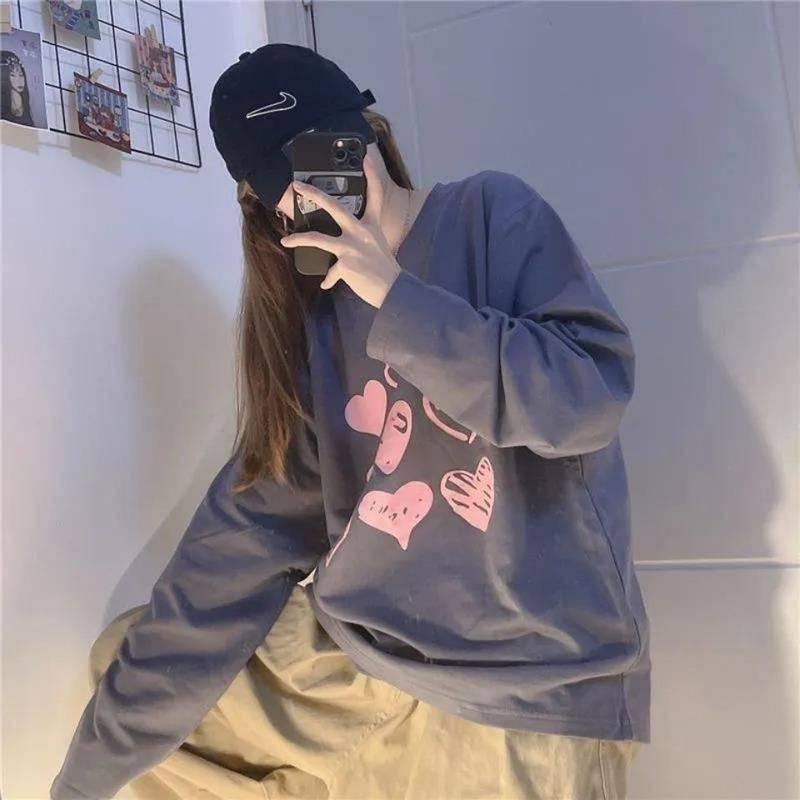 Áo thun tay dài dáng rộng in hình trái tim thời trang mùa thu cho nữ