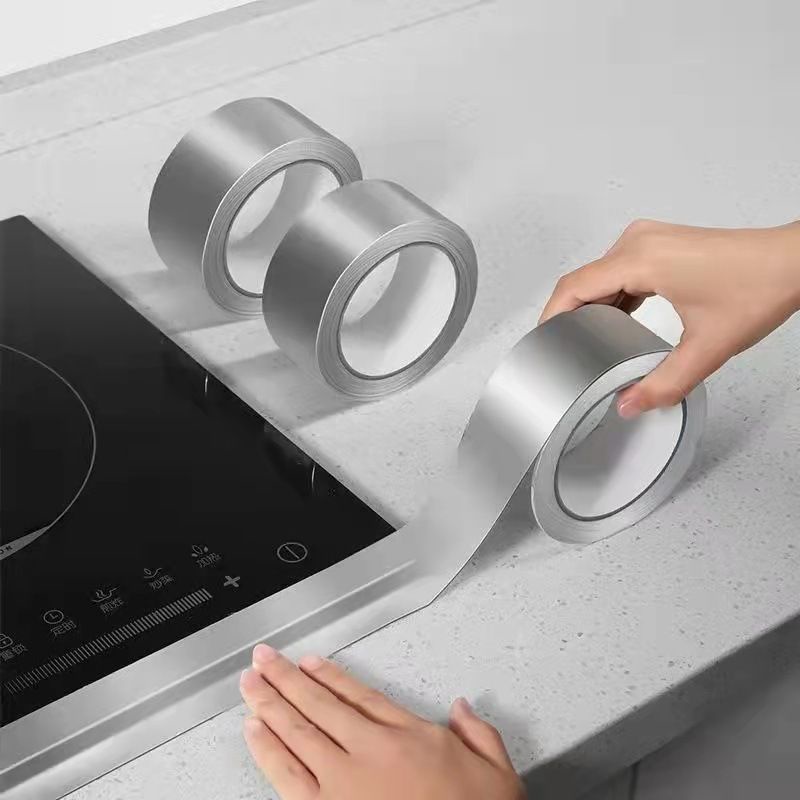 Miếng Dán Góc Tường Nhà Bếp Bằng Lá Nhôm Chống Thấm Nước/ Dầu Mỡ Tiện Dụng (K34)