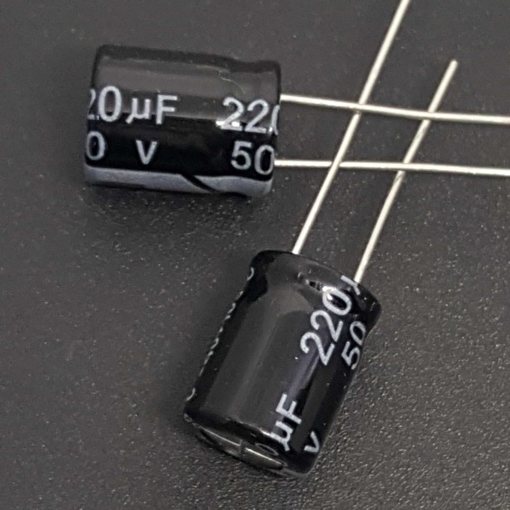 2 con  Tụ hóa 220uF 50V