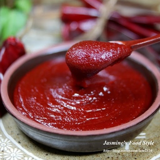 Tương ớt Hàn Quốc gochujang ít mặn Singsong 170g