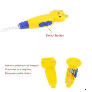 Dụng cụ lấy ráy tai có đèn LED