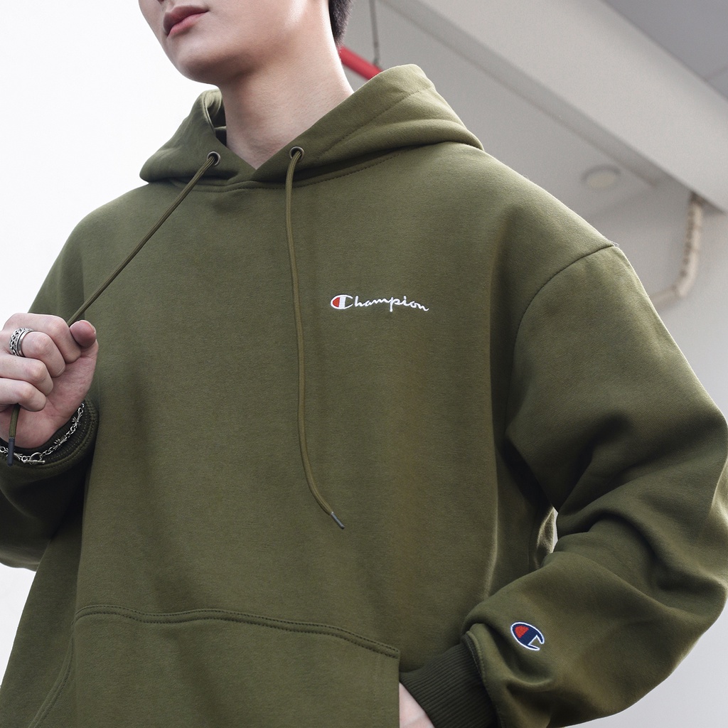 Áo Hoodie Màu Xanh Rêu Thêu Logo Champion Sắc Nét Phía Trước Chất Liệu Nỉ Bông Cotton-Form Rộng Rãi Unisex Nam Nữ