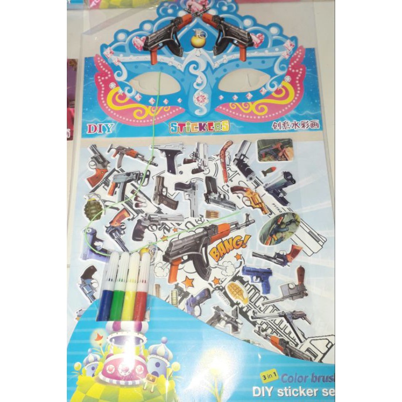 Một xấp dán nổi và tô màu 3 trong 1 có nhiều mẫu khác nhau rất đẹp