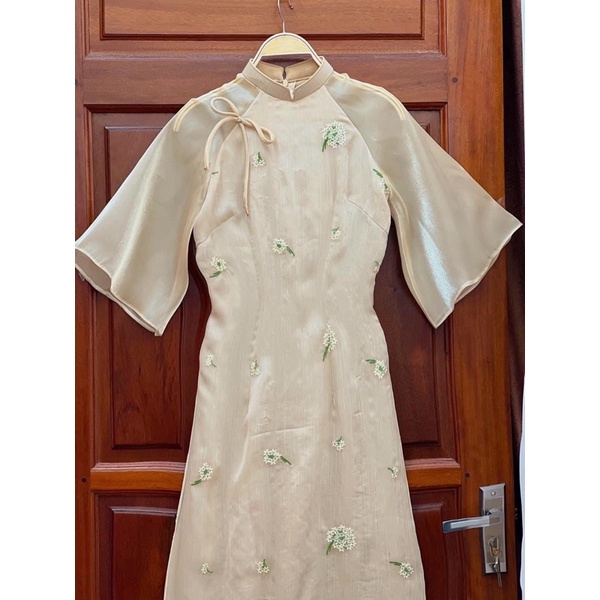 Áo Dài Bốn Tà Voan Thêu Cao Cấp Cúc Chi