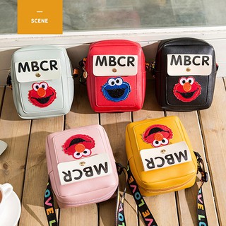 Túi đeo chéo nữ mini dáng hộp đứng họa tiết chú hề cb1
