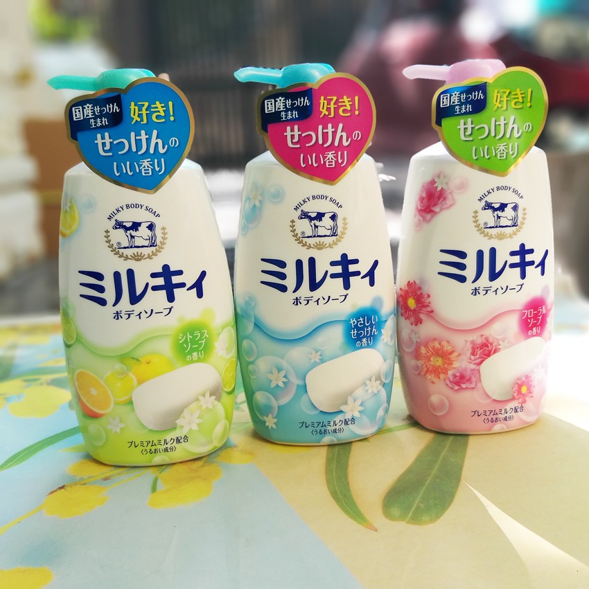 Sữa tắm dưỡng da Milky Cow hương hoa hồng 550ml Hàng Nhật nội địa - Larva Store