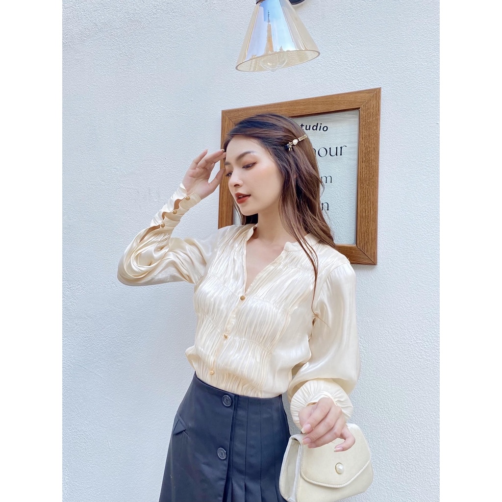 Áo sơmi lụa ánh kim bèo nhún ngực