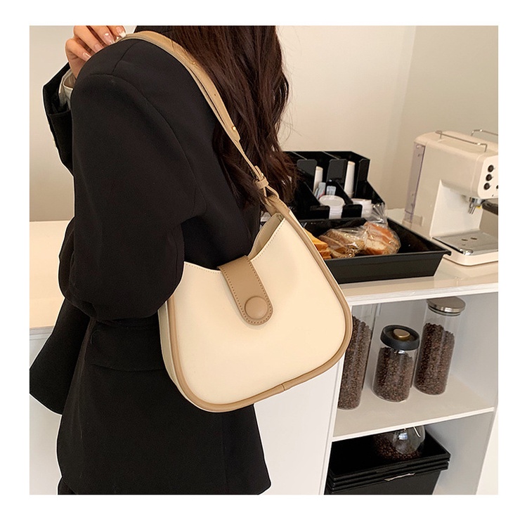 Túi kẹp nách đeo chéo nắp cúc sang chảnh thời trang trẻ trung