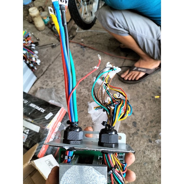 Bộ điều khiển xe điện 2000w 24 sò 48-84v 60a Keli