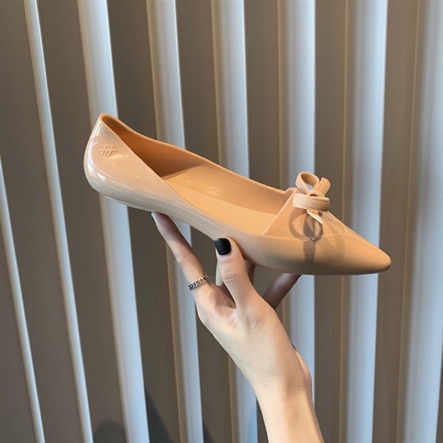 Giày búp bê nhựa hồng nude