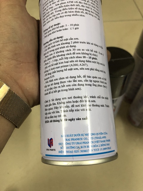 Sơn phun đen bóng a10