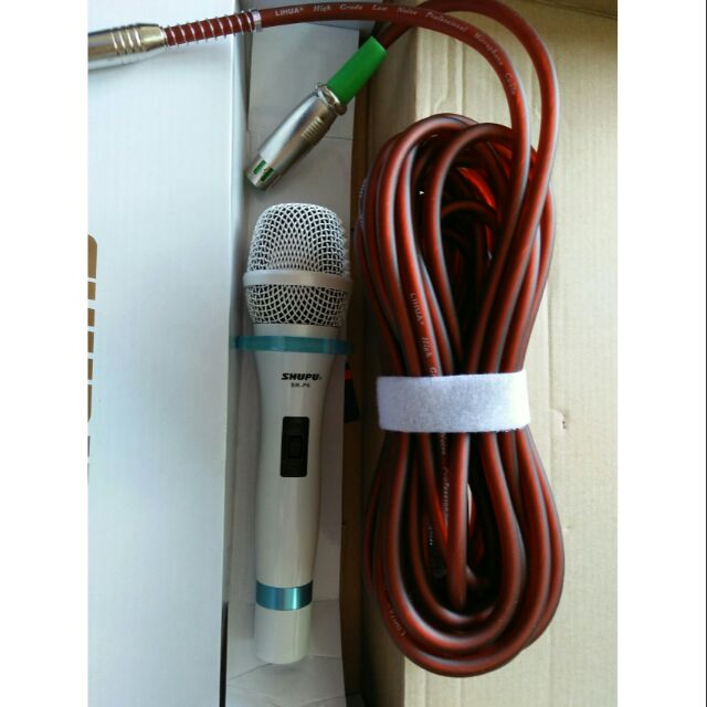 Micro karaoke có dây Shu pu hát hay SR -P6 .Dây dài 6 mét