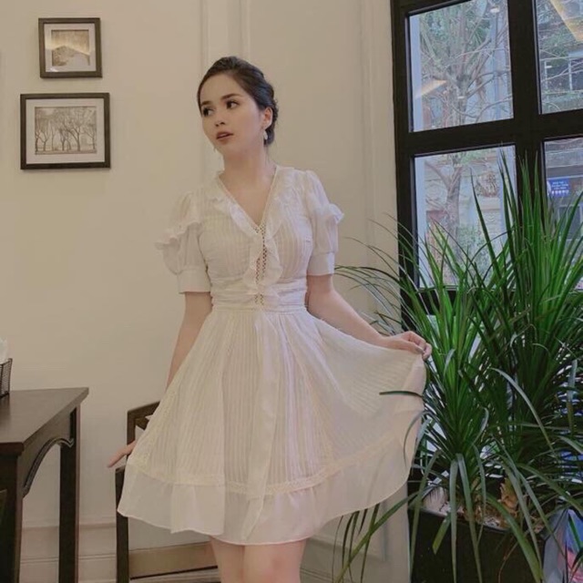 ĐẦM XÔ REN TRÒN NỮ TÍNH