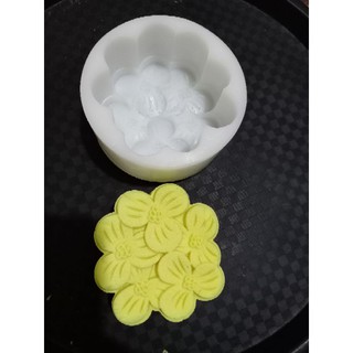 Khuôn cẩm tú cầu 2d 200g