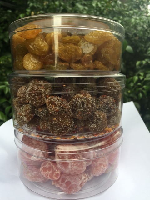 Combo 3 hộp ô mai 200g/ hộp: nho mỹ trái to, xí muội mơ trái to, me chua trộn ớt đường | BigBuy360 - bigbuy360.vn