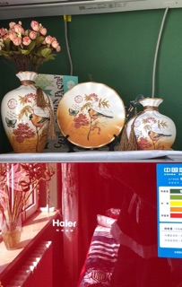 Set lọ hoa và hoa trang trí