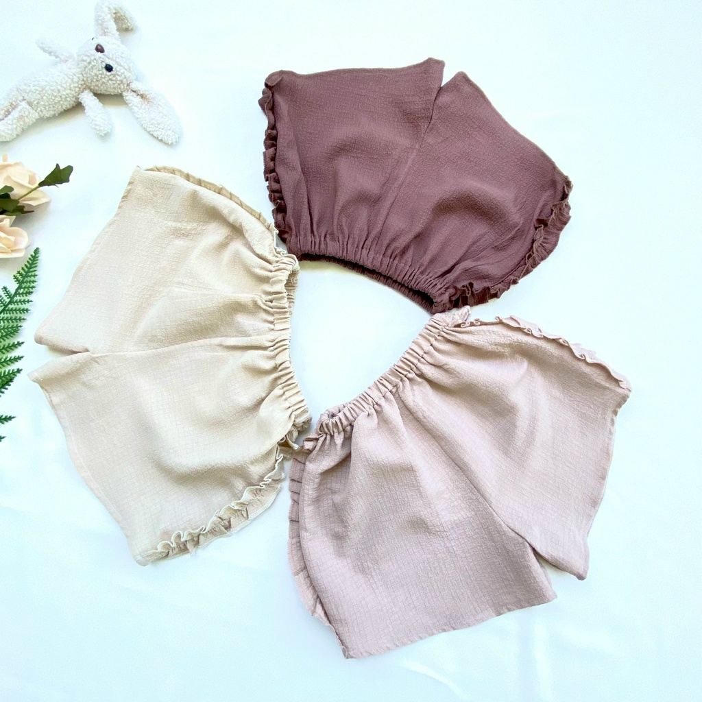 Quần đùi chất đũi cao cấp nhún bèo 2 bên cho bé gái