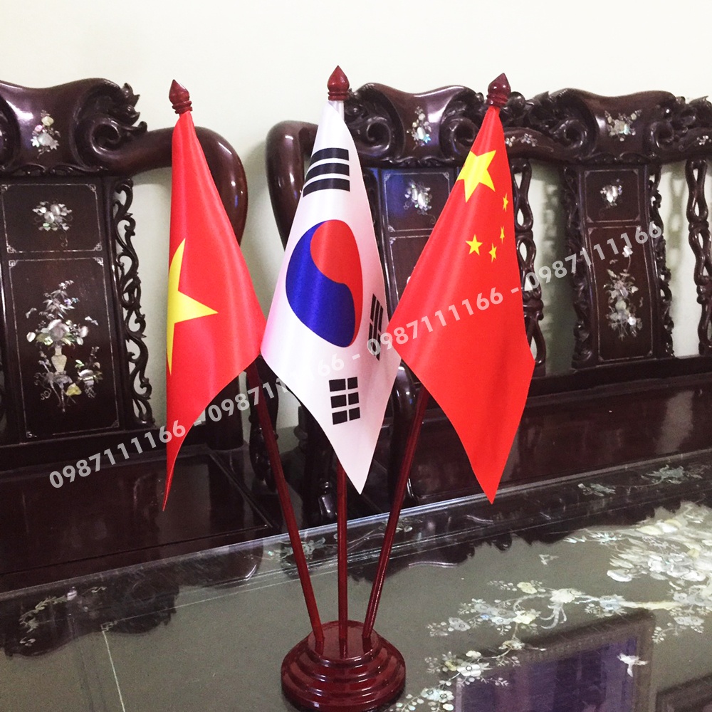 Cờ Để Bàn Gỗ 3 nước Việt Nam - Hàn Quốc - Trung Quốc